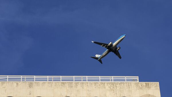 Norveç'te acil iniş yapan yolcu uçağı pistten çıktı: Uçuş ekibi dahil 182 kişinin durumu iyi - Sputnik Türkiye