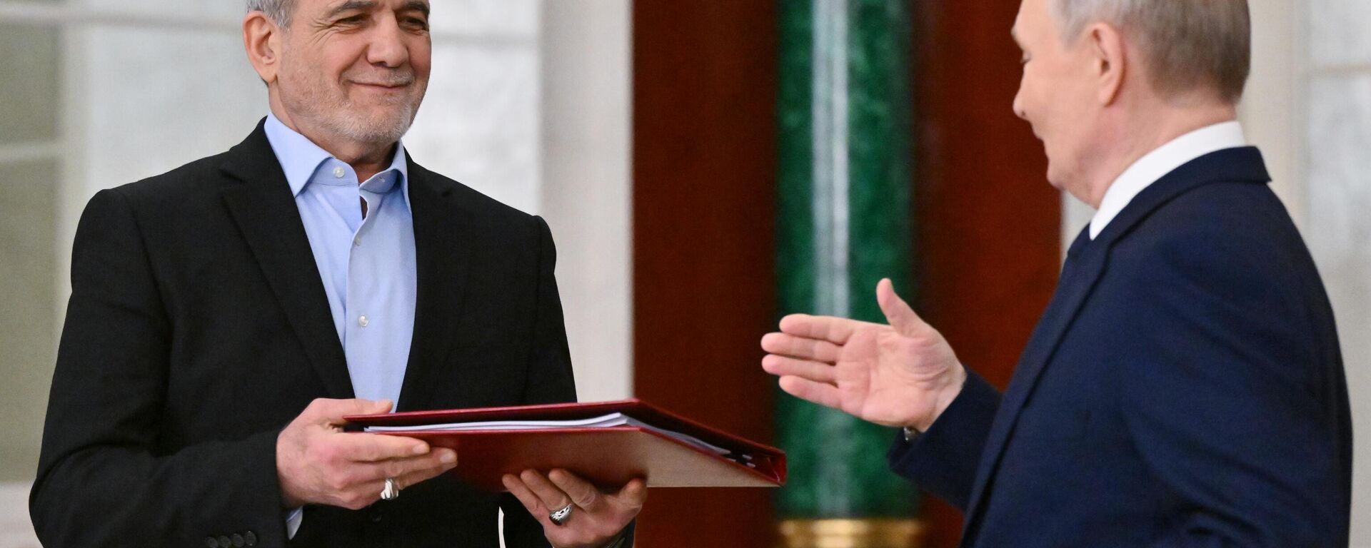 Rusya ve İran, Kapsamlı Stratejik Ortaklık Anlaşması imzaladı
 - Sputnik Türkiye, 1920, 16.06.2025