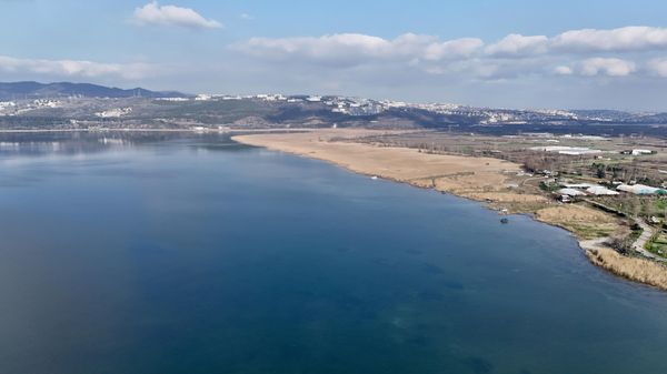 Sapanca Gölü'nün su seviyesi yağışlarla 1 ayda 30 santimetre arttı - Sputnik Türkiye