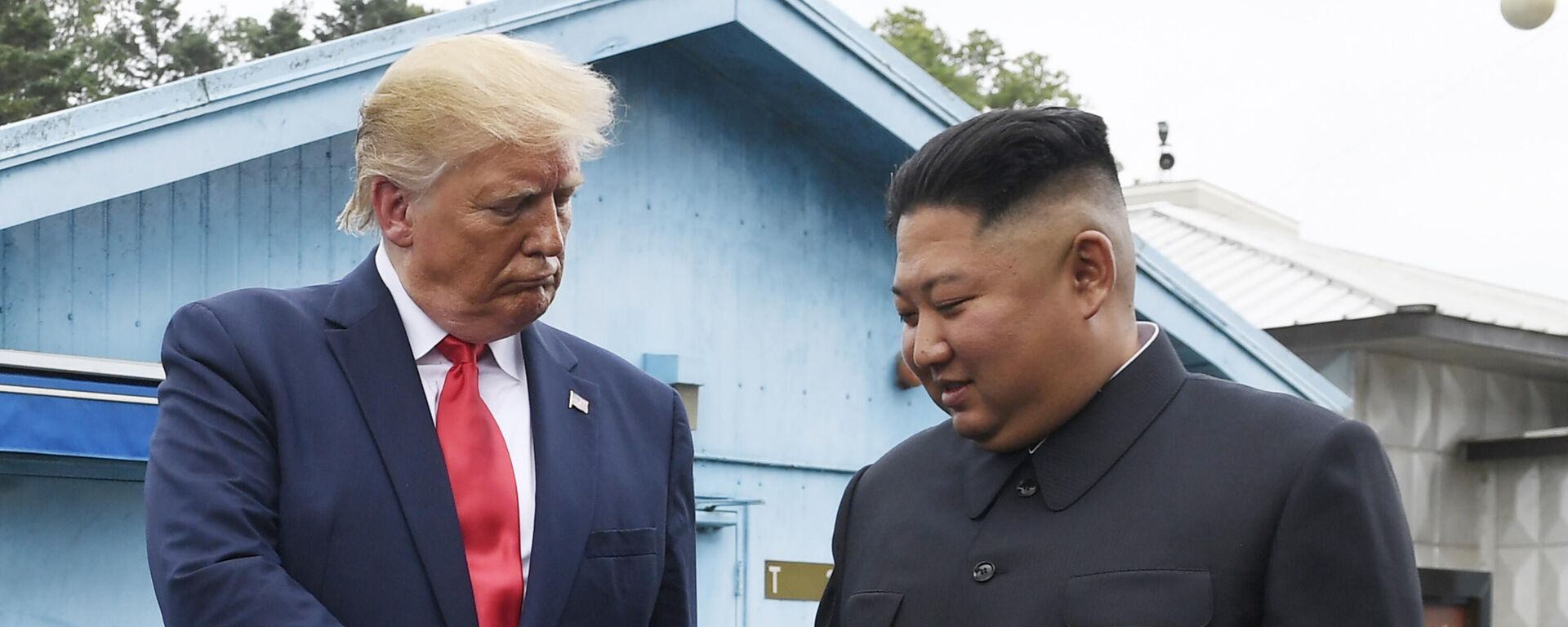 Trump, Kuzey Kore lideri Kim Jong Un ile iletişime geçeceğini açıkladı - Sputnik Türkiye, 1920, 24.01.2025