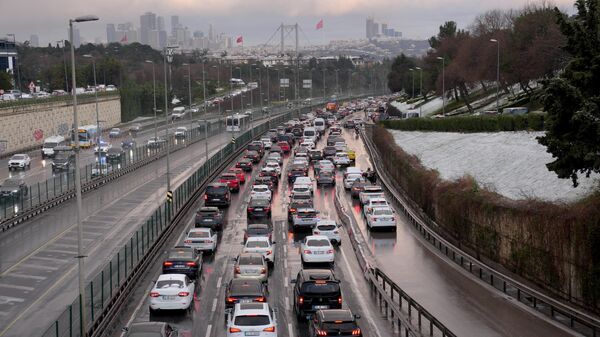 İstanbul kar yağışı trafik - Sputnik Türkiye