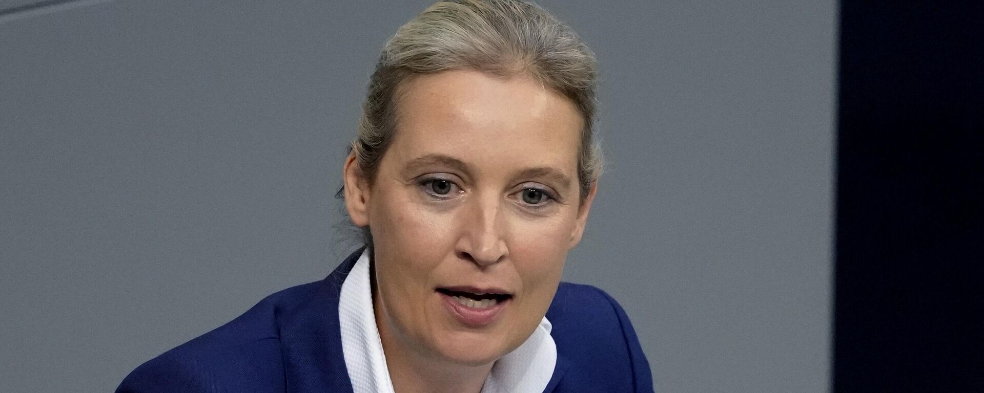 La copresidenta de AfD, Alice Weidel, habla durante un debate general del Parlamento alemán Bundestag en Berlín, Alemania - Sputnik Türkiye, 1920, 16.02.2025