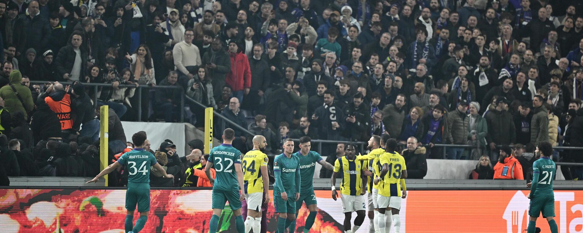  Fenerbahçe ile Anderlecht - Sputnik Türkiye, 1920, 20.02.2025