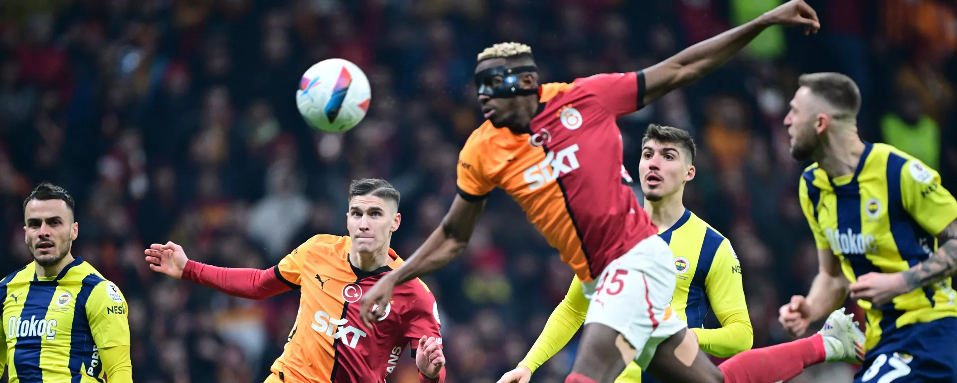 Galatasaray Fenerbahçe - Sputnik Türkiye, 1920, 24.02.2025