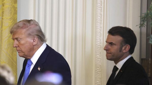 ABD Başkanı Donald Trump ve Fransa Cumhurbaşkanı Emmanuel Macron - Sputnik Türkiye