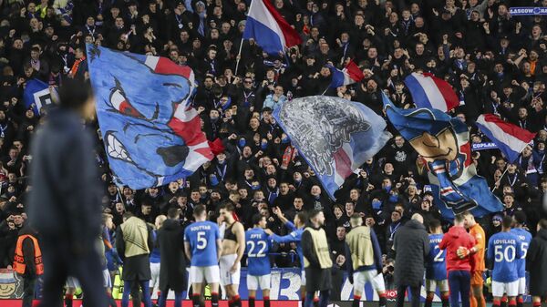 Rangers maçı öncesi bir İskoç taraftarı hayatını kaybetti - Sputnik Türkiye