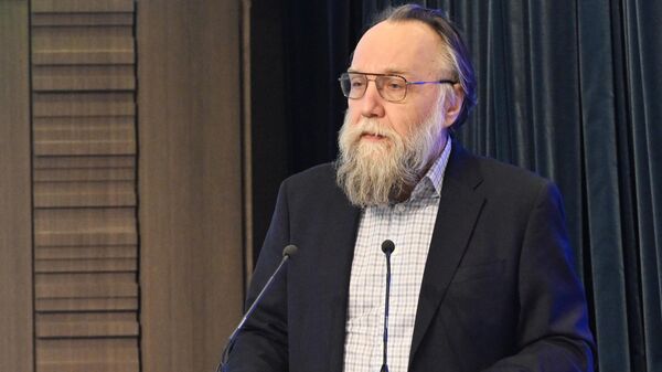 Rus filozof, siyaset bilimci ve sosyolog Aleksandr Dugin - Sputnik Türkiye