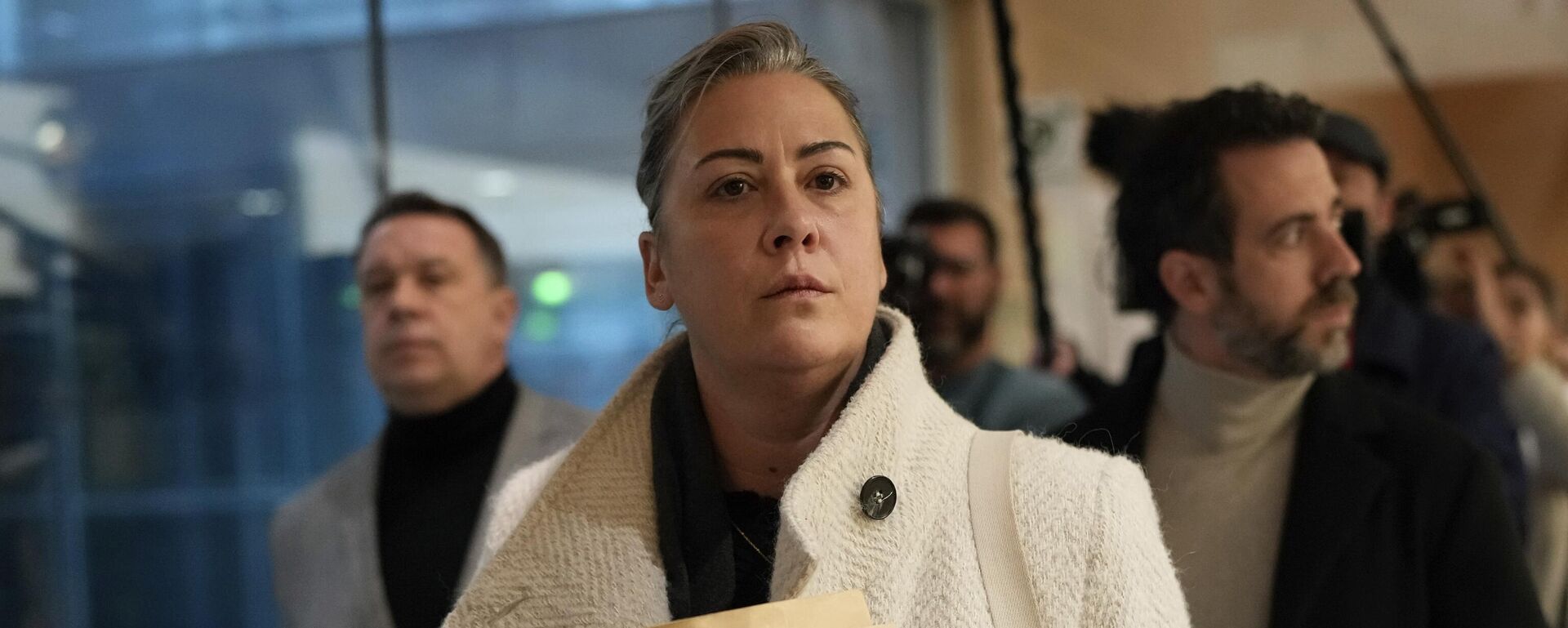 Fransa'da cinsel saldırı mağduru Gisele Pelicot'un kızı Caroline Darian, babasına karşı dava açtı - Sputnik Türkiye, 1920, 07.03.2025