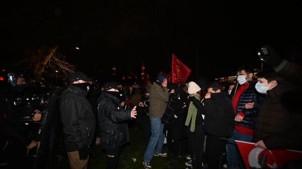 Ekrem İmamoğlu protesto - Sputnik Türkiye