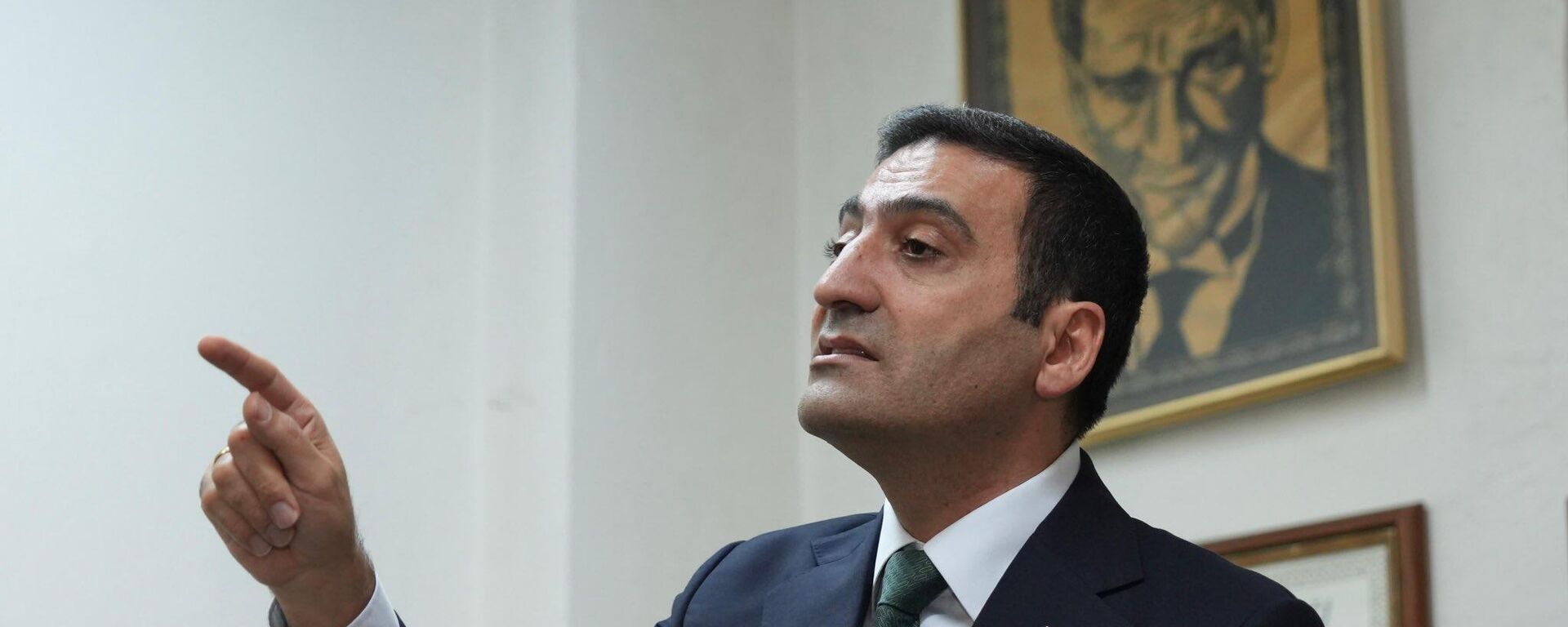 İnan Güney - Sputnik Türkiye, 1920, 18.08.2025