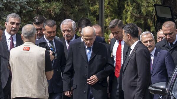MHP Genel Başkanı Bahçeli, geçirdiği ameliyat sonrası mesaisine yeniden başladı. - Sputnik Türkiye