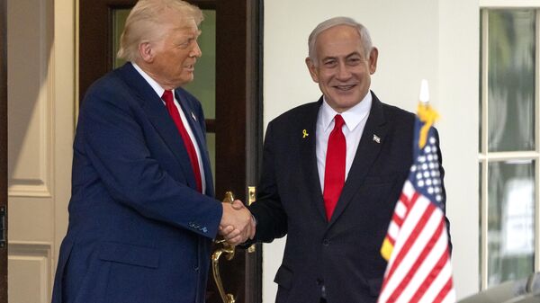 Donald Trump  Benyamin Netanyahu - Sputnik Türkiye