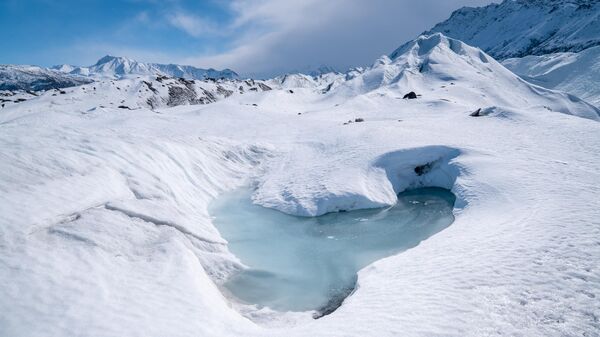 Alaska'da Matanuska Buzulu - Sputnik Türkiye