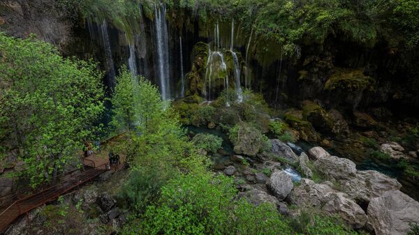 Mersin'in doğal güzelliği ''Yerköprü Şelalesi'' - Sputnik Türkiye