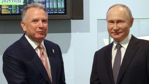 Vladimir Putin ve ABD Başkanının Ortadoğu Özel Temsilcisi Steve Witkoff - Sputnik Türkiye