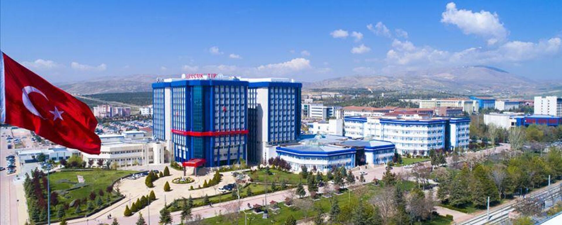 Selçuk Üniversitesi Tıp Fakültesi Hastanesi - Sputnik Türkiye, 1920, 12.04.2025