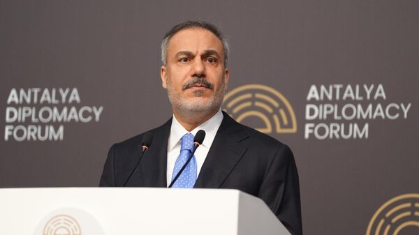 Fidan: Cumhurbaşkanı Erdoğan ile Trump görüşmesi çalışmaları devam ediyor - Sputnik Türkiye