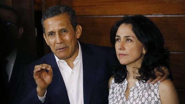 Eski Peru Devlet Başkanı Ollanta Humala ve eşi Nadine Heredia - Sputnik Türkiye