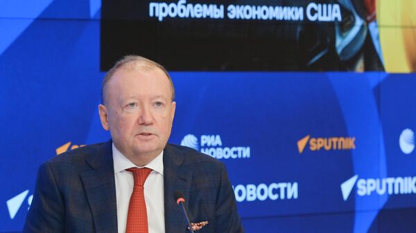 Rossiya Segodnya Medya Grubu Genel Müdür Yardımcısı ve Rusya Güvenlik Konseyi Bilim Konseyi üyesi Aleksandr Yakovenko - Sputnik Türkiye