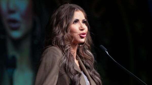 Kristi Noem - Sputnik Türkiye