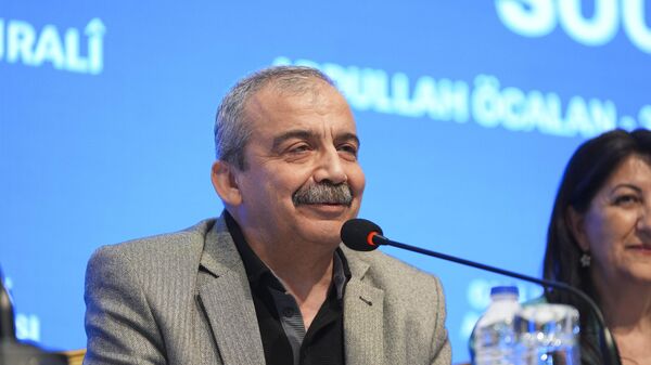 Sırrı Süreyya Önder - Sputnik Türkiye
