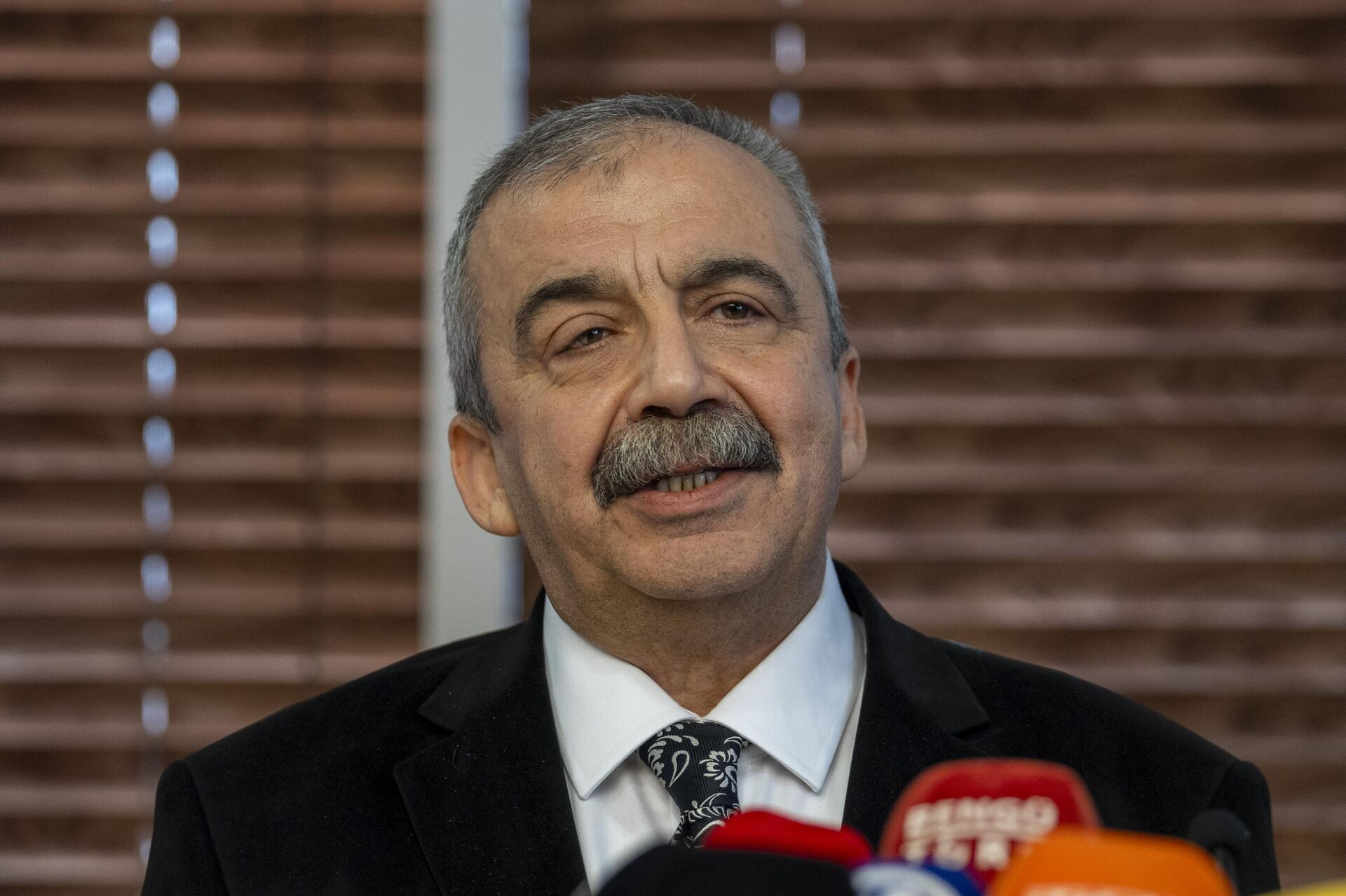 Sırrı Süreyya Önder - Sputnik Türkiye, 1920, 01.12.2025