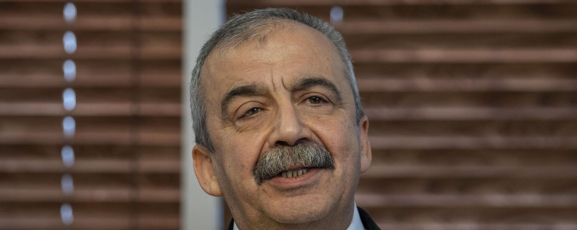 Sırrı Süreyya Önder - Sputnik Türkiye, 1920, 28.04.2025