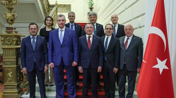 TBMM Dışişleri Komisyonu Başkanı Oktay, beraberindeki heyetle Rusya'da - Sputnik Türkiye