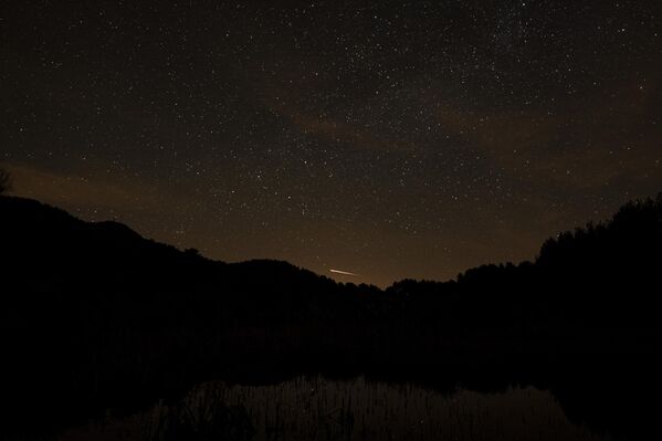 Ankara’nın Kızılcahamam ilçesinde bulunan Karagöl Jeositi, Lyrid meteor yağmurunun izlenebildiği özel noktalardan biri oldu. - Sputnik Türkiye