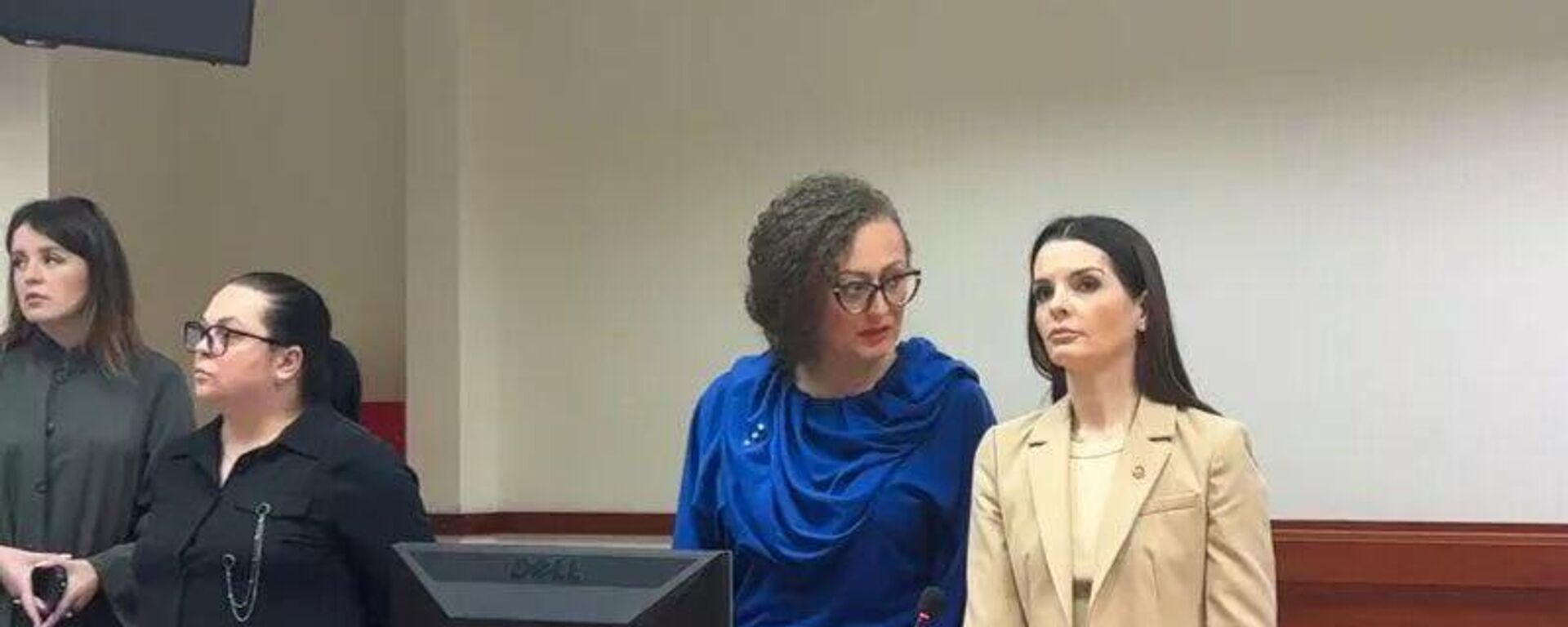 Gagavuzya Başkanı Gutsul mahkeme salonunda - Sputnik Türkiye, 1920, 01.07.2025