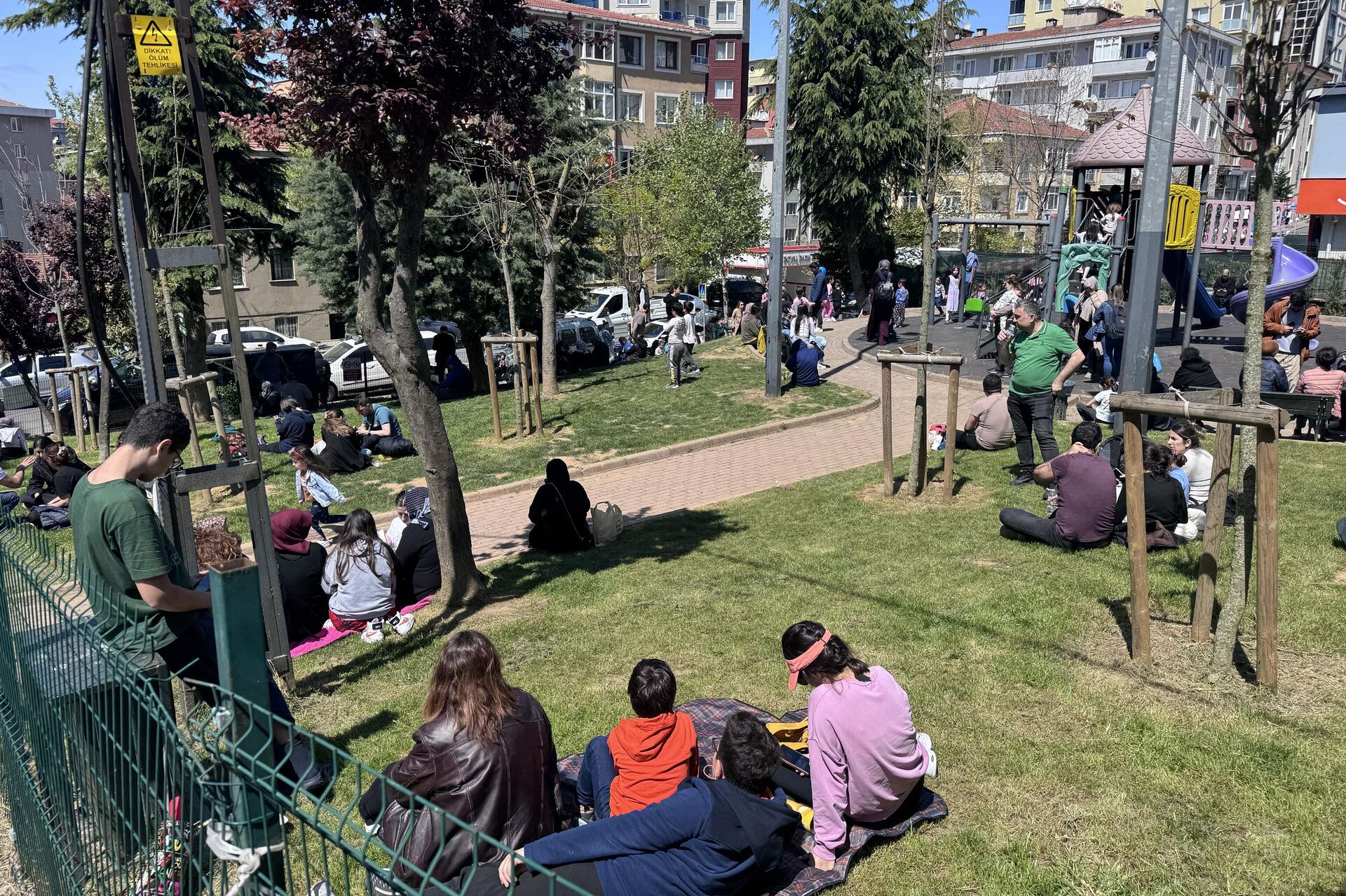 İstanbul'da deprem  - Sputnik Türkiye, 1920, 23.04.2025