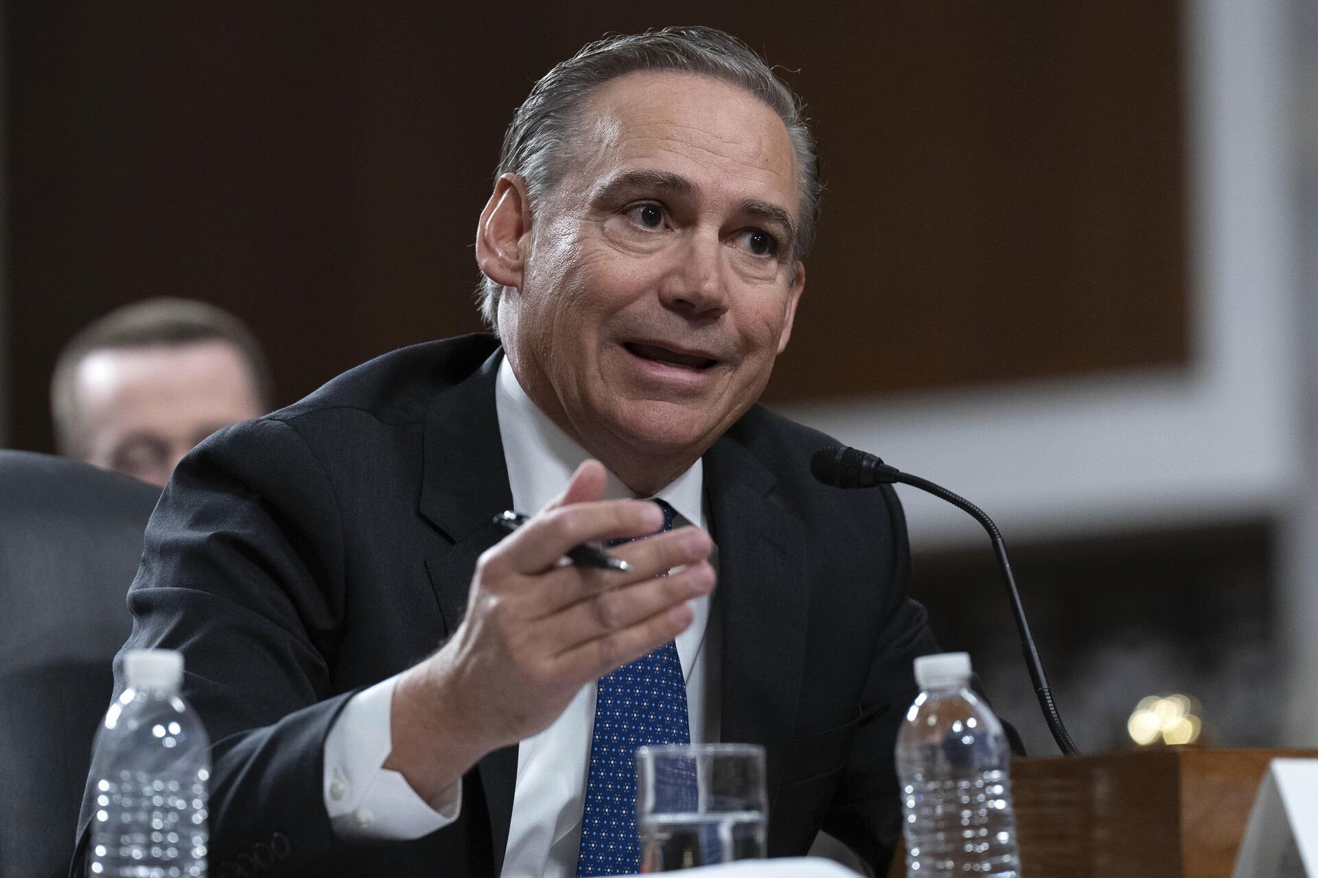 Boeing CEO'su Kelly Ortberg, - Sputnik Türkiye, 1920, 24.04.2025