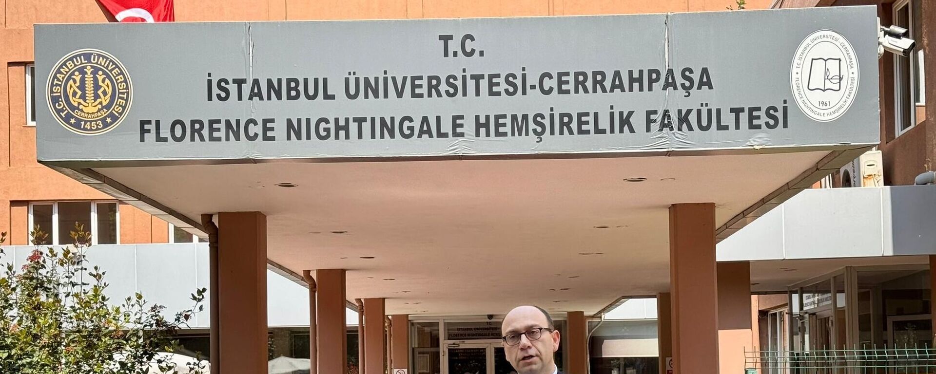 İstanbul'daki fakültenin faaliyetleri deprem sonrasında durduruldu: Bina için taşınma kararı - Sputnik Türkiye, 1920, 25.04.2025