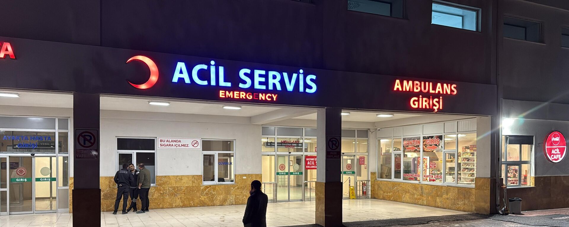 Sivas'ta toplu gıda zehirlenmesi: 53 öğrenci hastaneye başvurdu - Sputnik Türkiye, 1920, 21.11.2025