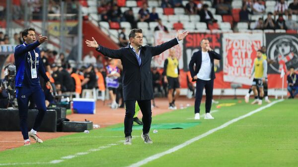 Emre Belözoğlu - Sputnik Türkiye