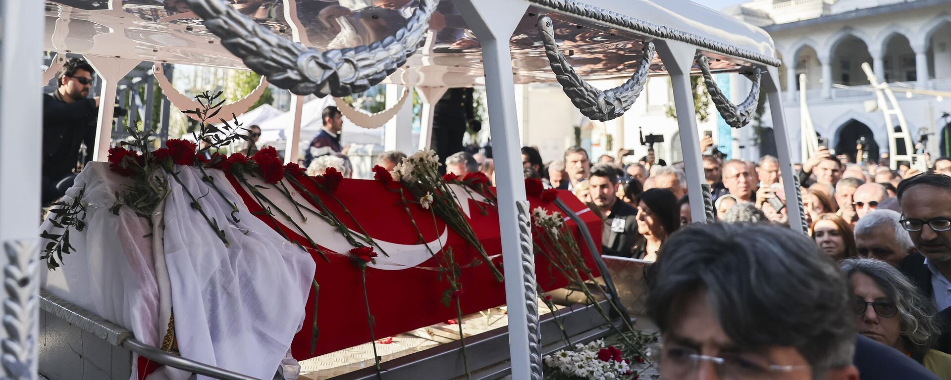 TBMM Başkanvekili ve DEM Parti İstanbul Milletvekili Sırrı Süreyya Önder - Sputnik Türkiye, 1920, 04.05.2025