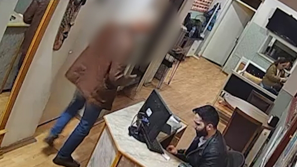 Özgür Özel'e saldırıda gelişme: Selçuk Tengioğlu'nun gözaltı süresi uzatıldı - Sputnik Türkiye