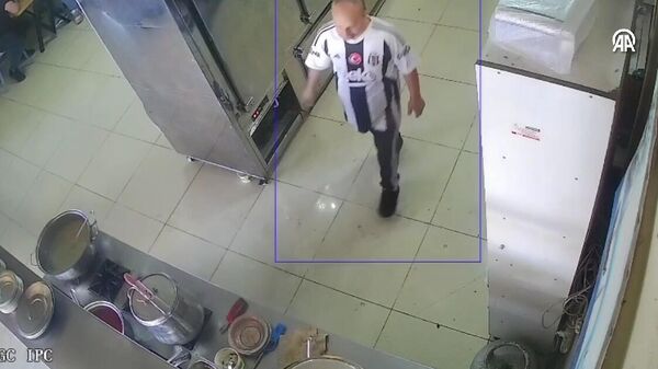 İş yerindeki düdüklü tencerenin patlama anı güvenlik kamerasında - Sputnik Türkiye