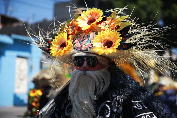 Her yıl 5 Mayıs’ta kutlanan Cinco de Mayo, Meksika tarihindeki önemli bir direnişin simgesidir. Her yıl 5 Mayıs’ta kutlanan Cinco de Mayo, Meksika tarihindeki önemli bir direnişin simgesidir. - Sputnik Türkiye