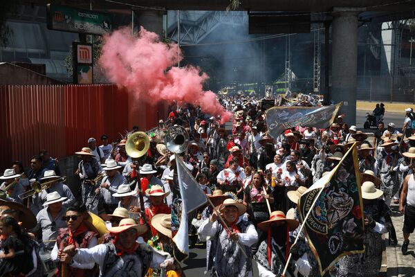 Meksika'nın başkenti Meksiko'da, Cinco de Mayo kutlamaları Meksika'nın başkenti Meksiko'da, Cinco de Mayo kutlamaları - Sputnik Türkiye