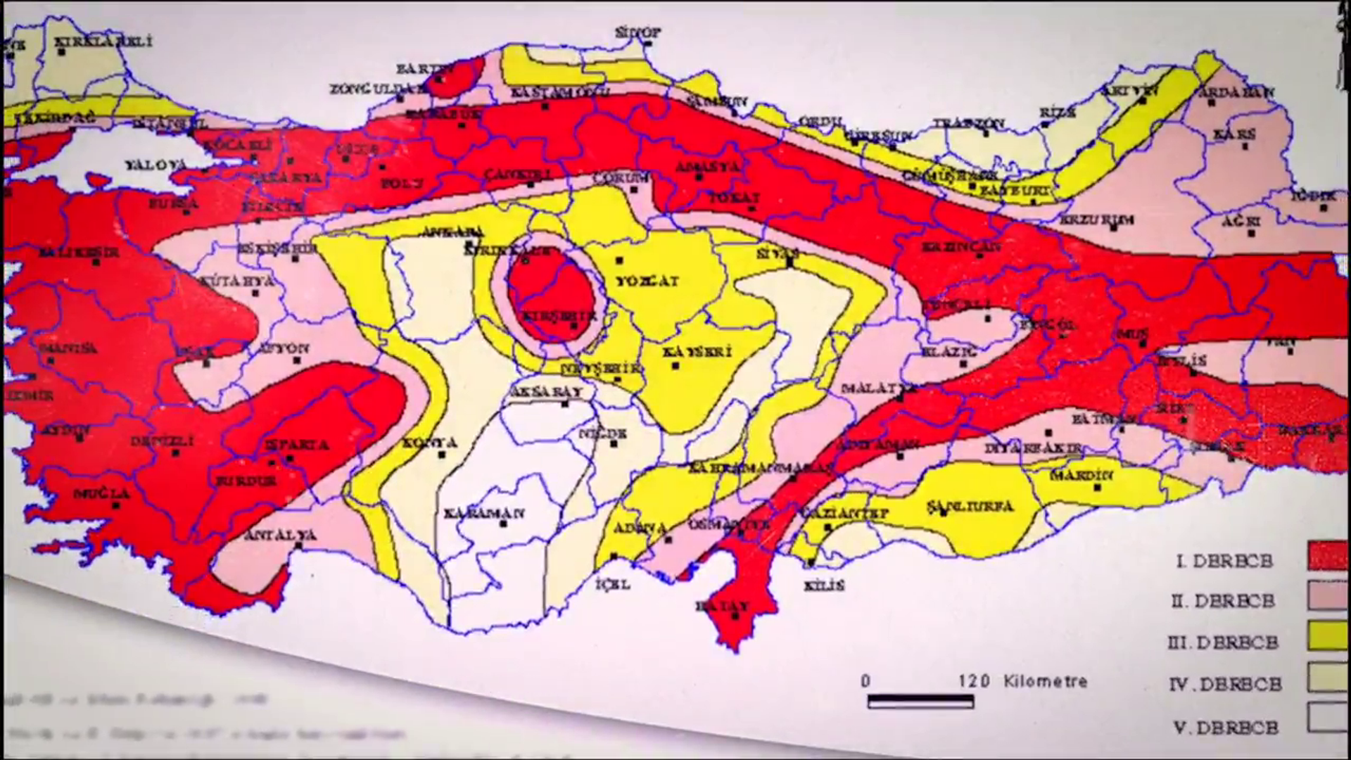 AFAD, Türkiye'nin deprem tehlike haritası: Diri faylar tek tek gösterildi AFAD, Türkiye'nin deprem tehlike haritası: Diri faylar tek tek gösterildi - Sputnik Türkiye, 1920, 05.06.2025