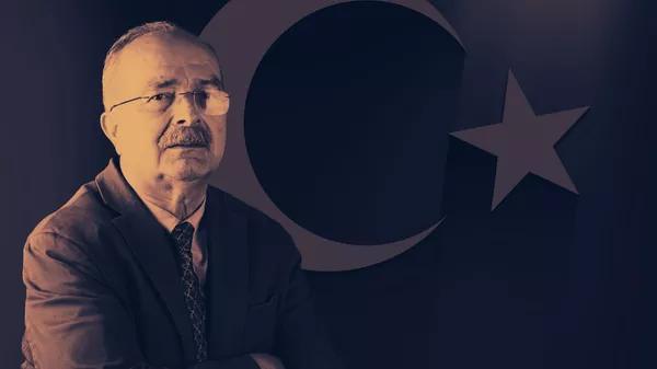 Mehmet Perinçek: SSCB'nin kazanması dünyanın kaderini değiştirdi - Sputnik Türkiye