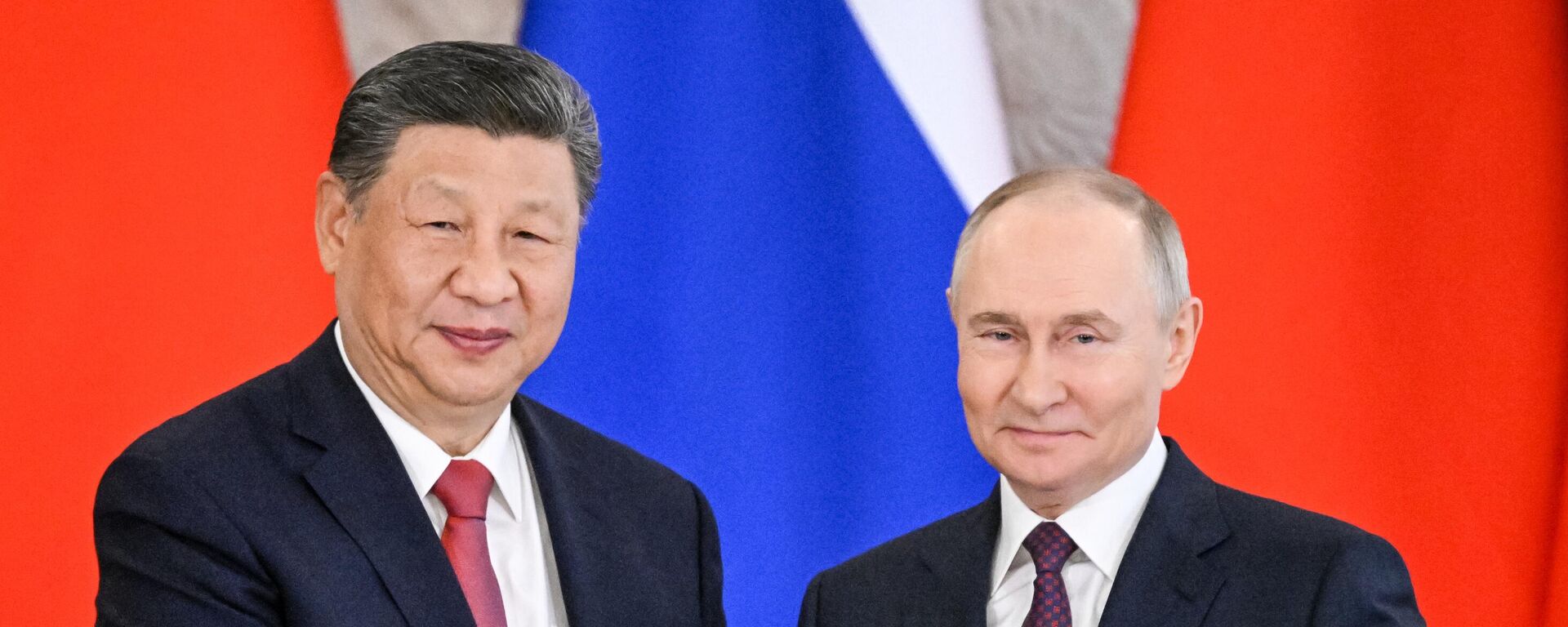 Rusya Devlet Başkanı Vladimir Putin, Çin Devlet Başkanı Şi Cinping ile Moskova'da bir araya geldi - Sputnik Türkiye, 1920, 02.09.2025