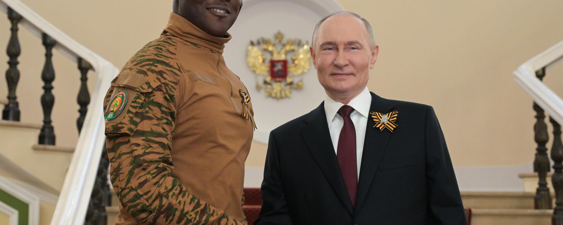 Rusya Devlet Başkanı Vladimir Putin ve Burkina Faso Devlet Başkanı İbrahim Traore - Sputnik Türkiye, 1920, 10.05.2025