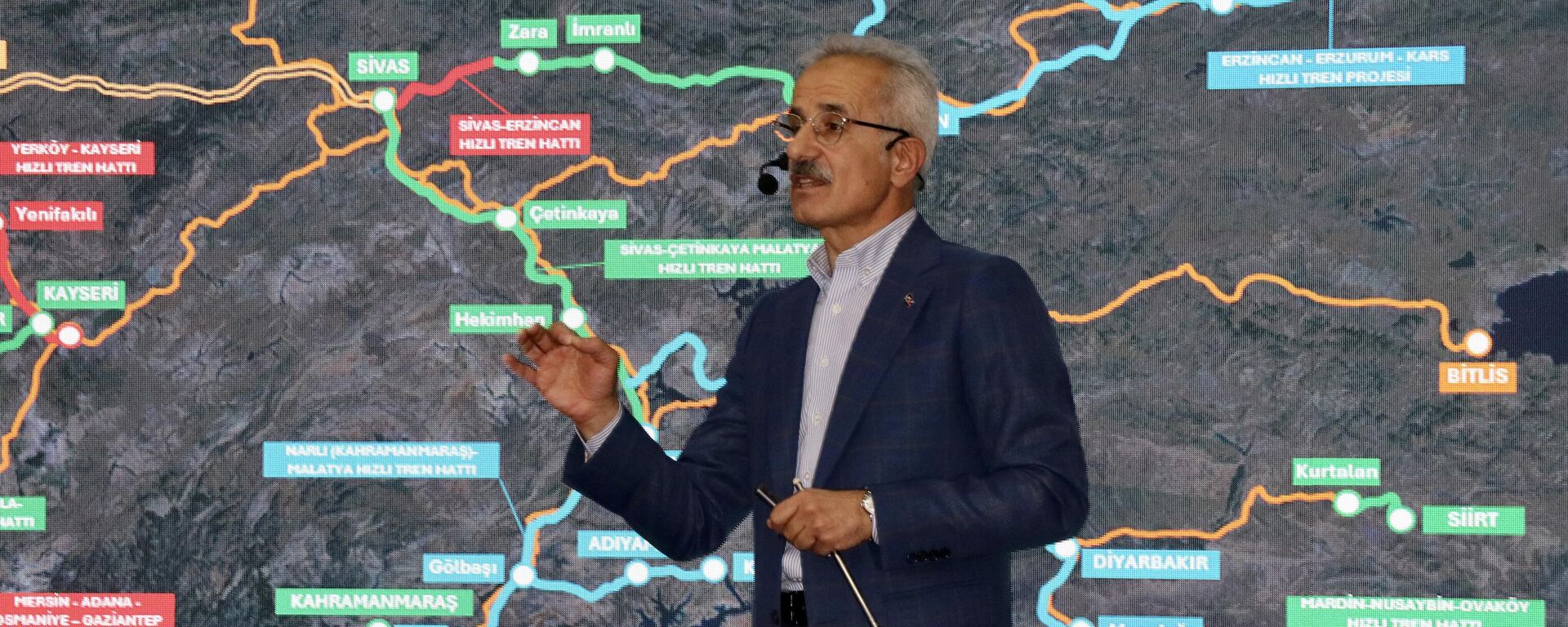 Ulaştırma ve Altyapı Bakanı Abdulkadir Uraloğlu - Sputnik Türkiye, 1920, 10.05.2025