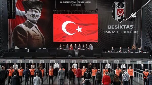 Beşiktaş'ta seçim günü: Oy verme işlemi başladı - Sputnik Türkiye
