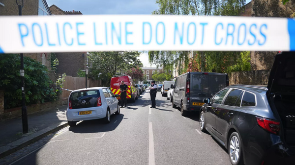 Londra kolluk kuvvetleri Keir Starmer'in evinin yakınında - Sputnik Türkiye