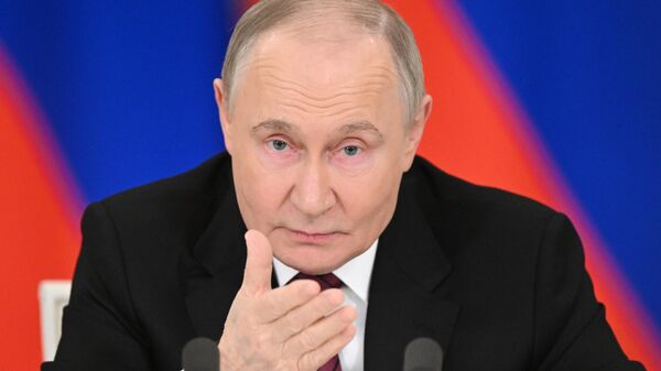 Putin'den Arktika için yeni talimatlar: Nükleer buzkıran gemileri inşa edilecek