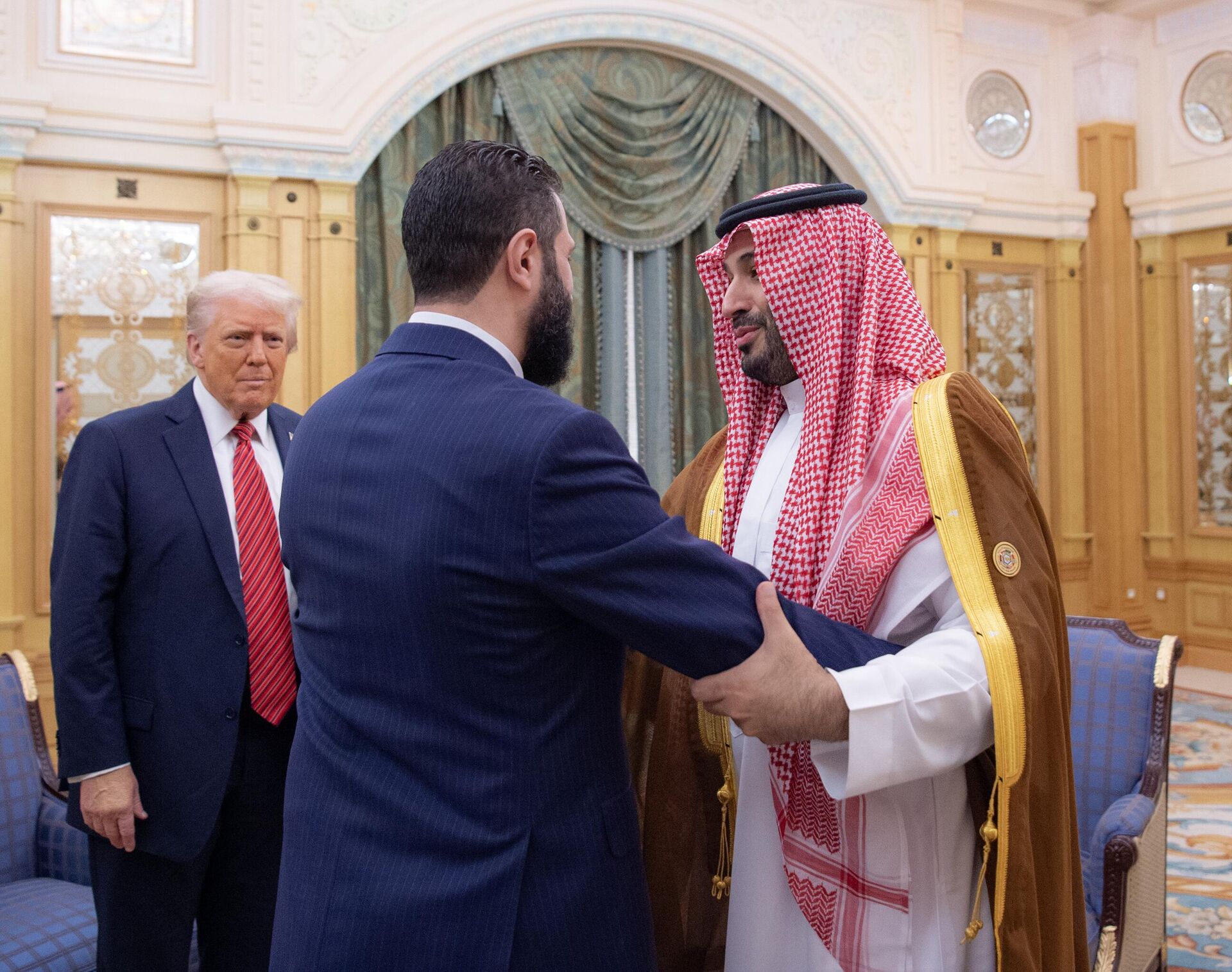 Erdoğan, ABD Başkanı Trump, Suudi Veliaht Prensi Muhammed bin Selman ve Suriye Cumhurbaşkanı Şara ile görüştü. - Sputnik Türkiye, 1920, 14.05.2025