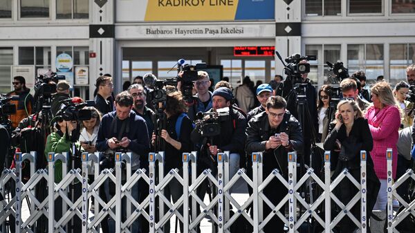 Rusya ve Ukrayna heyetleri görüşme Rusya ve Ukrayna heyetleri görüşme - Sputnik Türkiye